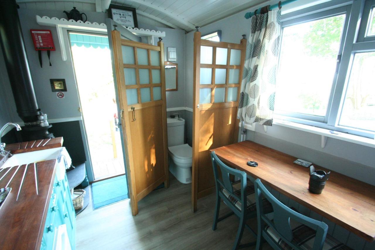 Bronllys Farm Coastal Self-Catering Apartment Llanelli Exterior foto